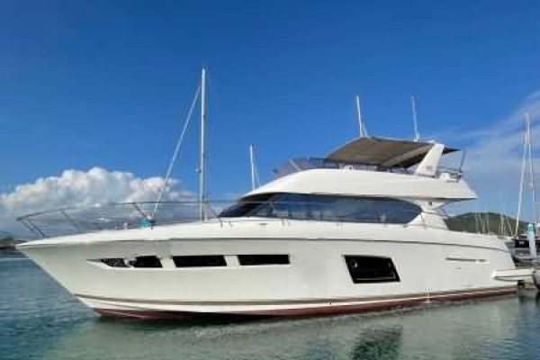 开发船舶配件市场和游艇交易市场，延伸广州船舶交易链条